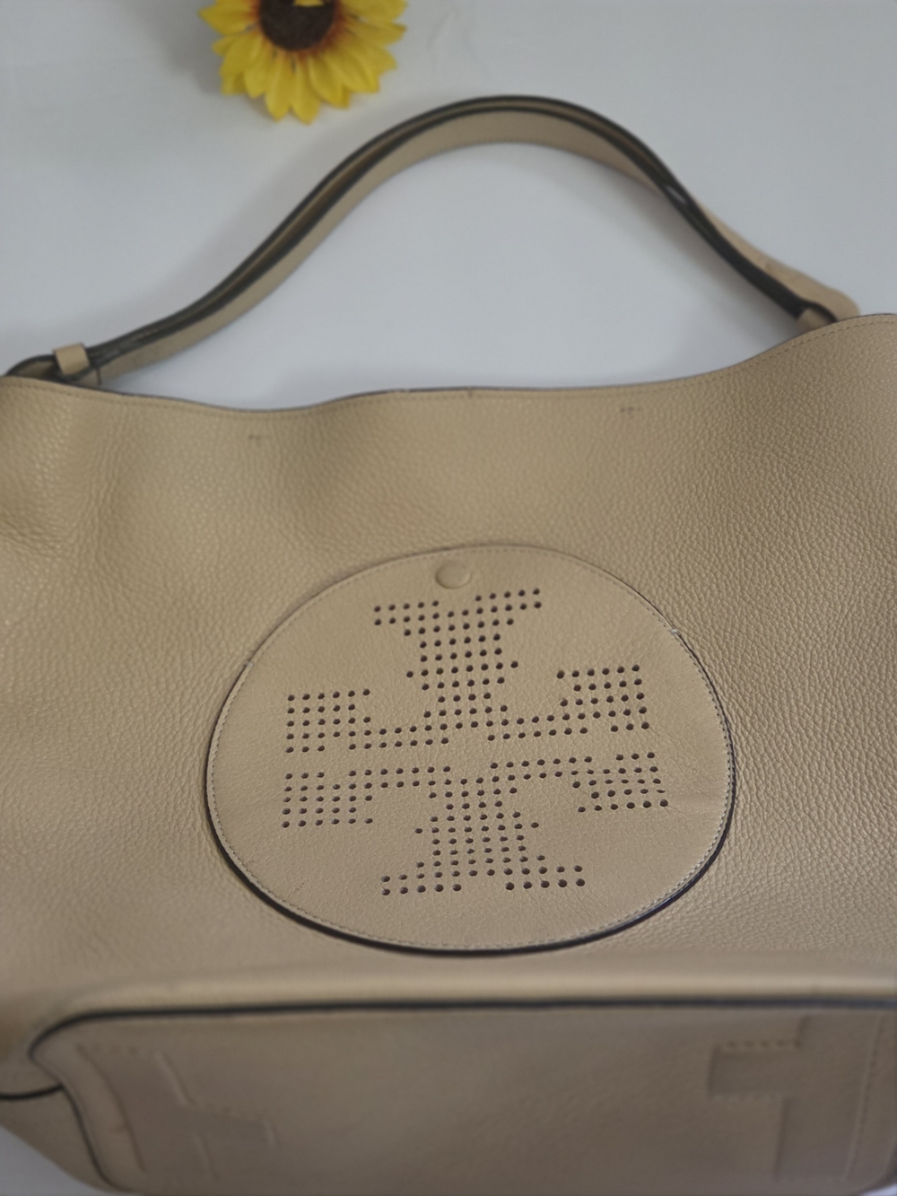 Tory Burch Perforated Logo Tote - Beige - Picture 2 of 13